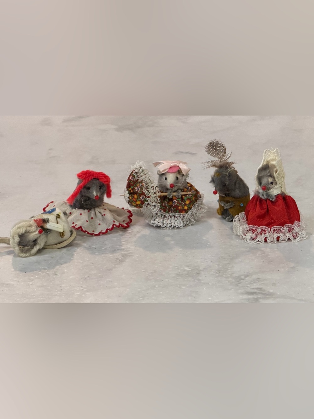 Set of 5 Vintage 70’s ‘Original Fur Toy Company’ Mice 
Made in West Germany